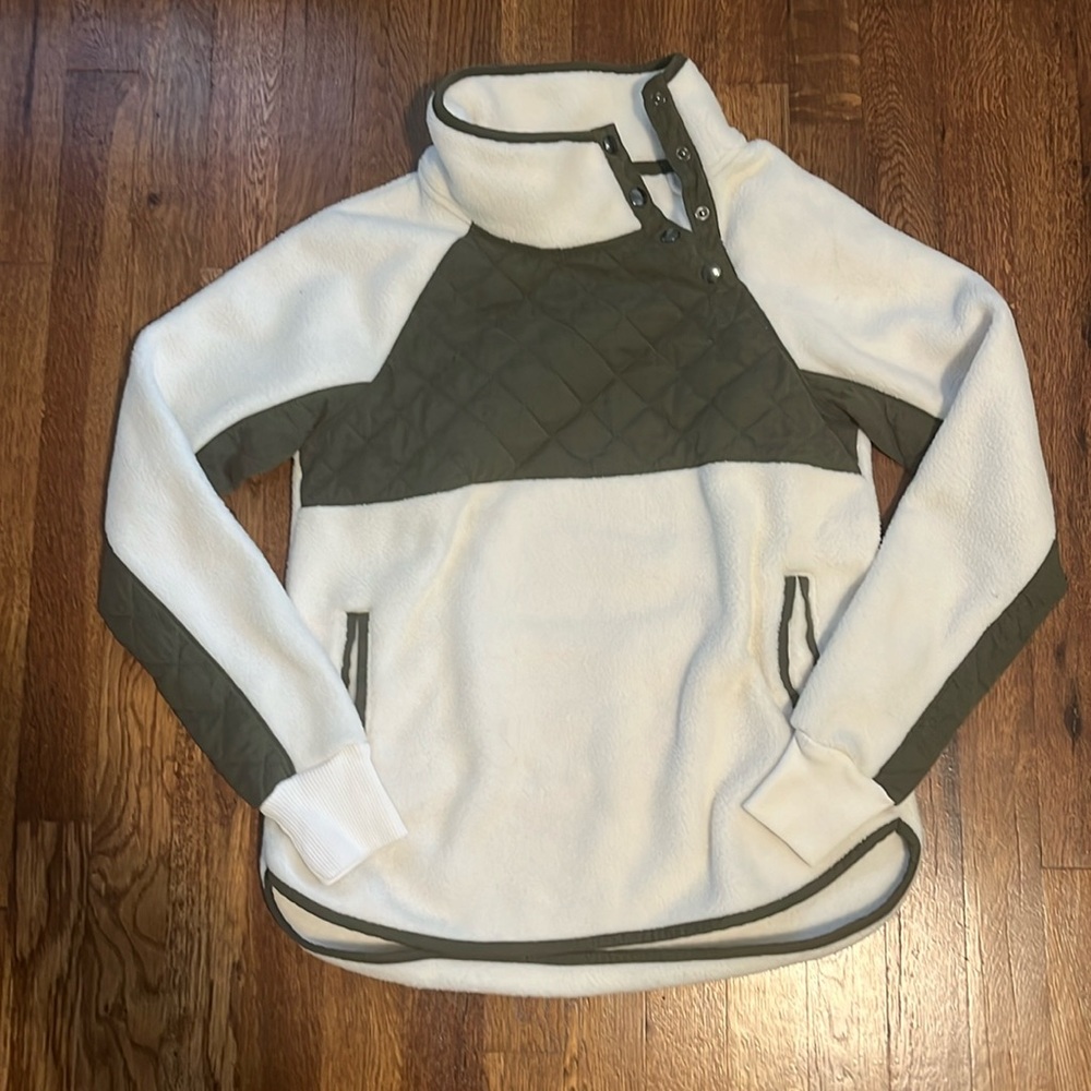 Abercrombie & Fitch Snap Quilted Fleece Pullover XS